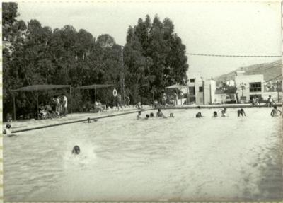 FOTOGRAFIES ANTIGUES (Gata en el record) -607, la d'ahir dilluns 12-