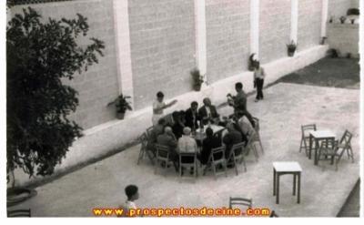 FOTOGRAFIES ANTIGUES (Gata en el record) -627-