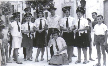 FOTOGRAFIES ANTIGUES (Gata en el record) -690-