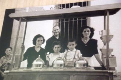 FOTOGRAFIES ANTIGUES (Gata en el record) -724, la del dissabte dia 7-