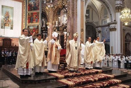 ORDENEN SACERDOT A JUAN SIVERA de Xàbia