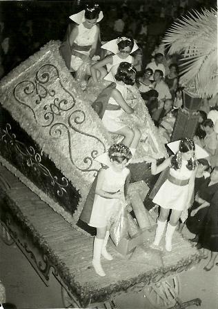 FOTOGRAFIES ANTIGUES (Gata en el record) -788, la d'ahir diumenge, dia 10-