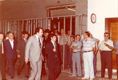 FOTOGRAFIES ANTIGUES (Gata en el record) -832-