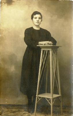 FOTOGRAFIES ANTIGUES (Gata en el record) -847, la del dia 8, dimecres-