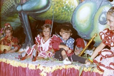 FOTOGRAFIES ANTIGUES (Gata en el record) -850-