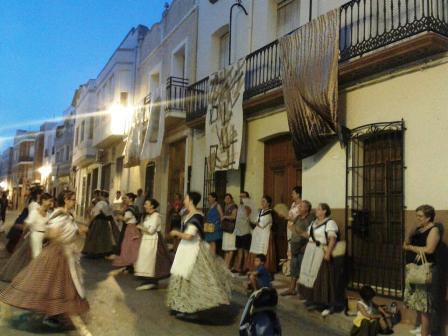 NIT DE COMERÇOS OBERTS, HUI DIVENDRES 24, A GATA