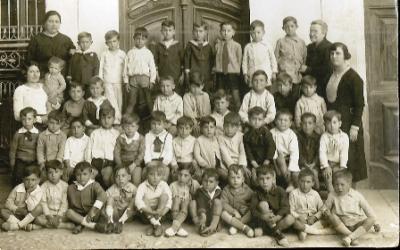 FOTOGRAFIES ANTIGUES (Gata en el record) -877, la del dia 7/9-