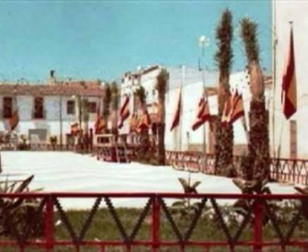 FOTOGRAFIES ANTIGUES (Gata en el record) -881, la del dia 12-