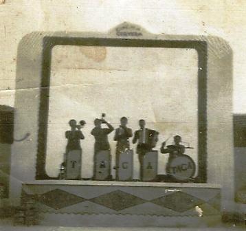 FOTOGRAFIES ANTIGUES (Gata en el record) -898-