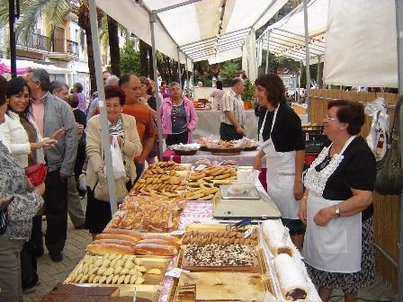 ESTEM A ONZE DIES: ACTIVITATS PER A TOTS A LA IX FIRA GATA AL CARRER