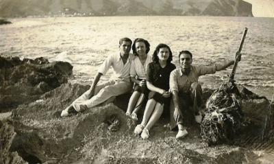 FOTOGRAFIES ANTIGUES (Gata en el record) -966, la de hui, dia 6-