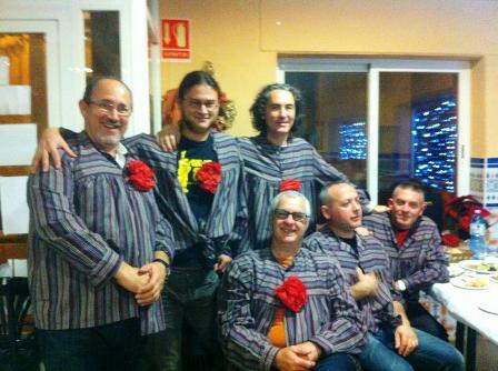 EL GRUP DE DANSES LA LLATA FESTEJA ELS NADALS