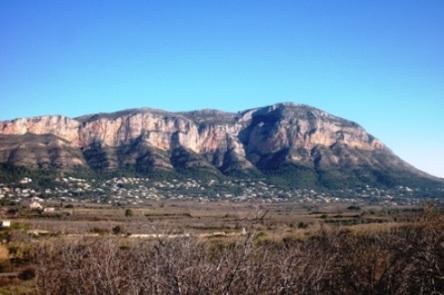 IMATGES CURIOSES: com lluïx el Montgó a dos dies de Nadal