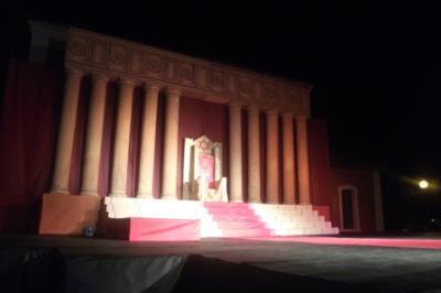 IMATGES CURIOSES: Palau d'Herodes a Gata, tot preparat per a demà