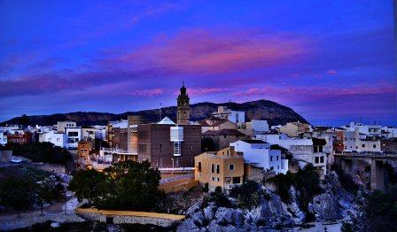 IMATGES CURIOSES: Gata: un tardet ventós de gener