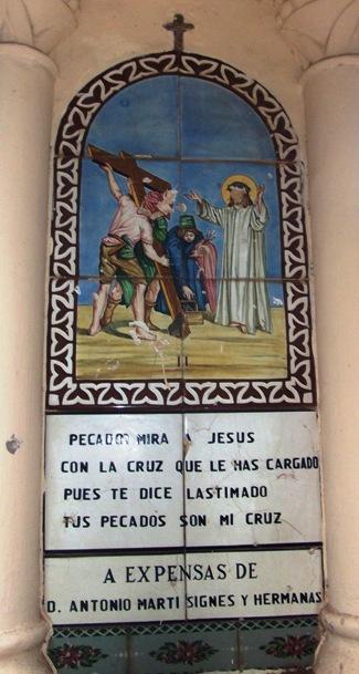 Hª LOCAL: 47 CAPELLETES A GATA. CALVARI: IIª estació: Jesús carrega amb la creu