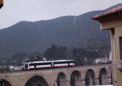 PLUJA, PEDRA, LLAMPS I TRONSperò potser insuficient