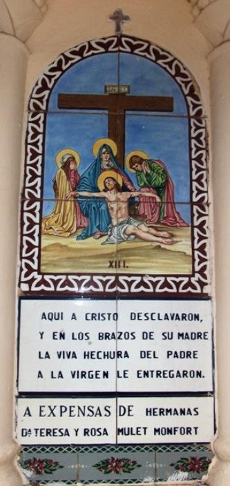 Hª LOCAL: CAPELLES A GATA. CALVARI: XIIIª estació: Jesús en braços de sa mare