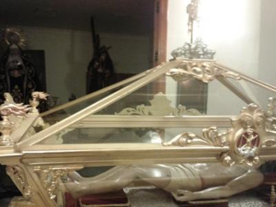 IMATGES CURIOSES: tot preparat per al Sant Soterrar de demà