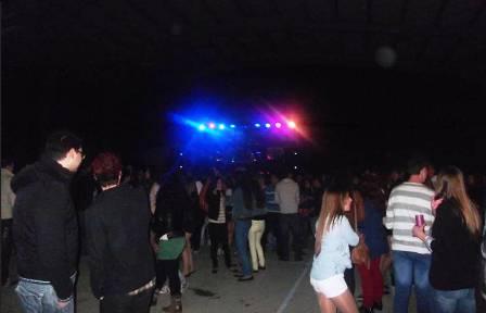 IMATGES DE FESTA: nova discomòbil de la Comissió i quintos 2013