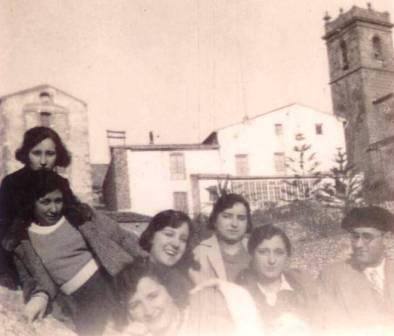 FOTOGRAFIES ANTIGUES (Gata en el record) -1.092, la d'ahir dia 12/4-