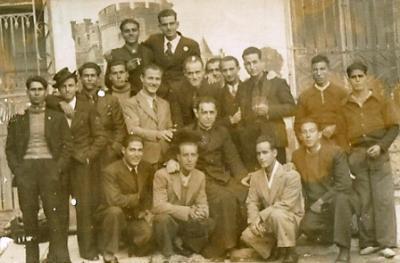 FOTOGRAFIES ANTIGUES (Gata en el record) -1.101, la del dia 21/4-