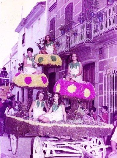 FOTOGRAFIES ANTIGUES (Gata en el record) -1.117, la del dia 7/5-