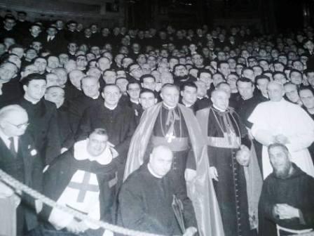 FOTOGRAFIES ANTIGUES (Gata en el record) -1.164-