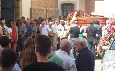 MULTITUDINARI ACOMIADAMENT AL EX-ALCALDE DE GATA, GABRIEL FELIU PEDRO