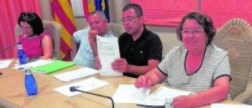 PLE DE SETEMBRE A GATA ( I ): LALCALDESSA COBRARÀ 1.800  BRUTS MENSUALS PER LA SEUA DEDICACIÓ EXCLUSIVA A LALCALDIA