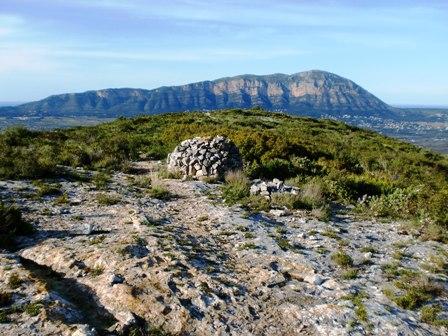 IMATGE CURIOSA: des dallà dalt a la lloma del Notari