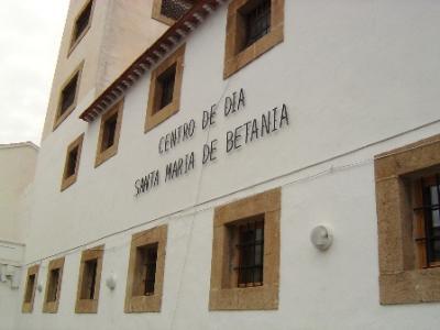 LEMPRESA GATERA PONS QUÍMICAS, S.L. RENOVA LA DONACIÓ AMB EL CENTRE DE DIA SANTA MARÍA DE BETÀNIA DE XÀBIA