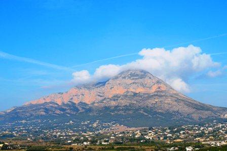 IMATGES CURIOSES: Què bonic és el Montgói el diumenge li fan fira