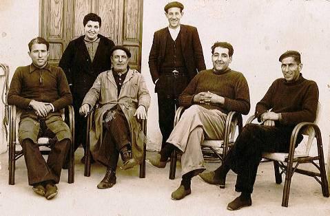 FOTOGRAFIES ANTIGUES (Gata en el record) -1.412, la del dia 27/2-