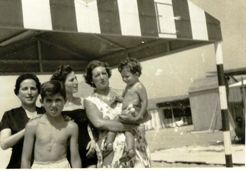 FOTOGRAFIES ANTIGUES (Gata en el record) -1.469, la del dia 25/4-