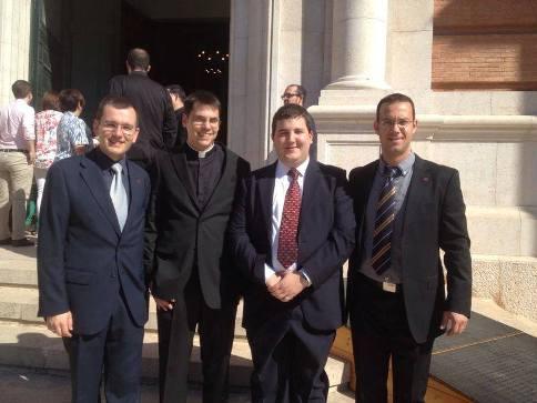 ORDENAT DIÁCONO JOSÉ DIEGO MORELL, DE PEDREGUER (son pare és gater)