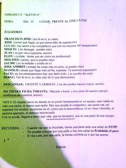 IMATGE CURIOSA: UN GEST QUE HONRA A UNS XIQUETS QUE HUI SÓN UNS HÒMENS