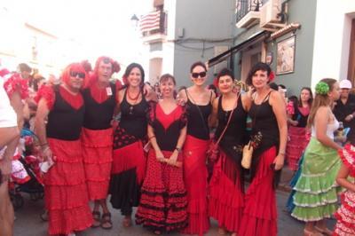 INAUGURACIÓ DEL CORRO 2014 GATA: Sanfermins i sevillanes.