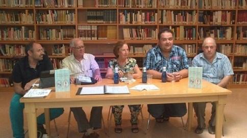 PRESENTEN A LA BIBLIOTECA EL LLIBRE DE LA MESTRA ÚRSULA I EL CORONEL ANGULO