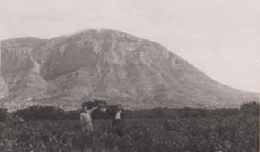 FOTOGRAFIES ANTIGUES (Gata en el record) - 1.618, la del dia 21/9-