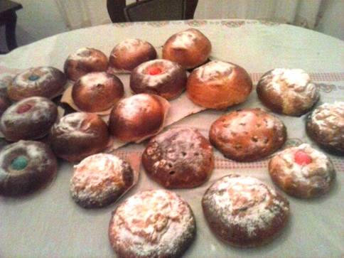 SEGON DIA DE PASQUA: eixides al camp, berenar, mones, jocs, la corda,