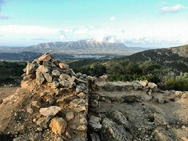 IMATGES CURIOSES: el poble de Gata, la Vall i el Montgó (Foto: Miguel Serra Galdón)