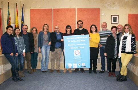 DOCENTS, FAMÍLIES I EDUCADORS, PUNTALS BÀSICS DE LES I JORNADES D'EDUCACIÓ DE LA MARINA ALTA (presentades a Gata)