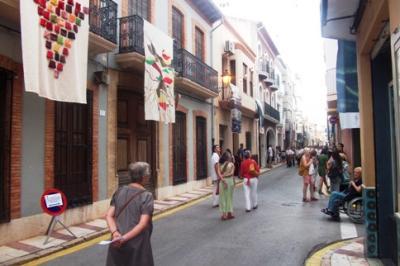 LA MOSTRA INTERNACIONAL ART AL VENT DE GATA PROTAGONISTA A EL MIRALL DE LA MARINA