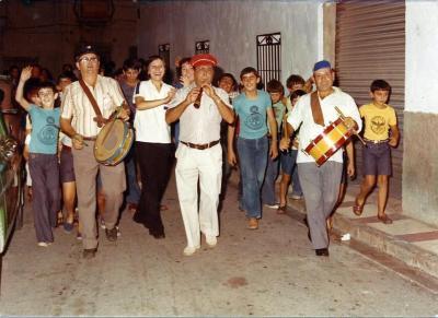 FOTOGRAFIES ANTIGUES (Gata en el record) 1.791, de festa-