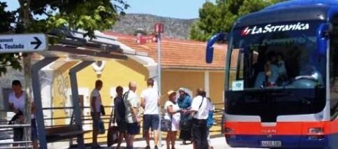 LA PREMSATORNA A PARLAR DELS AUTOBUSOS QUE SUSTITUEIXEN EL TRAM DÉNIA-CALP