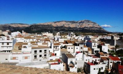 VISTESNO TAN VISTES, DE GATA: mirades urbanes. Hui, des de les Alcolaies (1)