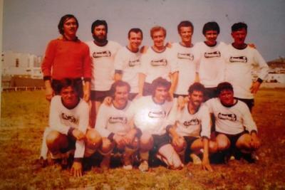 FOTOGRAFIES ANTIGUES (Gata en el record) -1.798, futbol de veterans d'empresa-