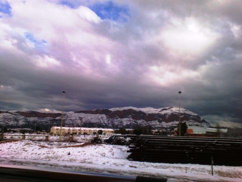 PREVISIÓ D'ALERTA ROJA PER A DEMÀ: SUSPENSIÓ DE CLASSES (Fita històrica, nevada)