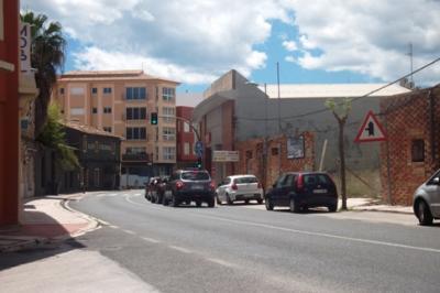 EL PLE DE LAJUNTAMENT DEMANA UNA MAJOR SEGURETAT PER ALS VIANANTS A LA CARRETERA NACIONAL 332 (la premsa també ho publica hui)